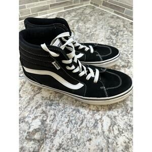 Vans Filmore youth shoes.